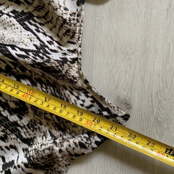 Milano maxi‎ snake skin print team brow size 12 drawstring waist satin wedding - Picture 12 of 13